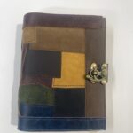 Libro de piel cosido con varios colores