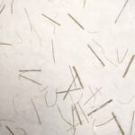 Papel Artesanal con fibras  verdes TH750